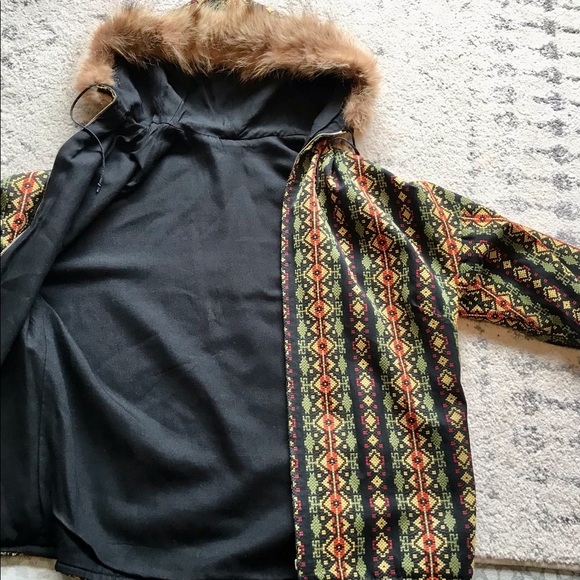 Vintage 1960s Aztec Print Jacket, Fur-trimmed Hood, West Germany, Size Medium - Picture 9 of 10